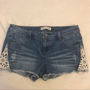Lace Detailed Jean Shorts